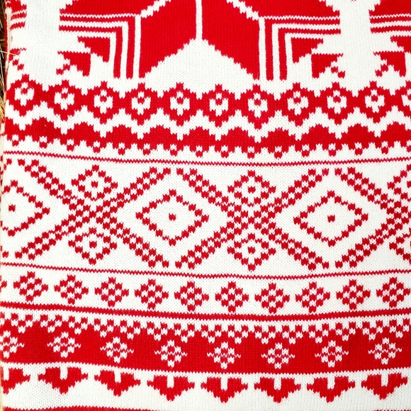 Handcrafted In India Christmas Red & White Knit Baby Toddler Blanket & Bib Set - Picture 2 of 9